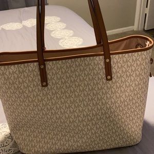 Mk purse